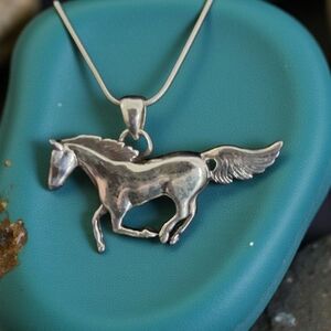 HORSE PENDANT 925 STERLING SILVER